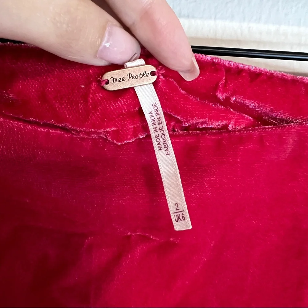 HP 🎉 NWT Free People Annalise Velvet Skirt in Pink Phenom - Picture 10 of 10